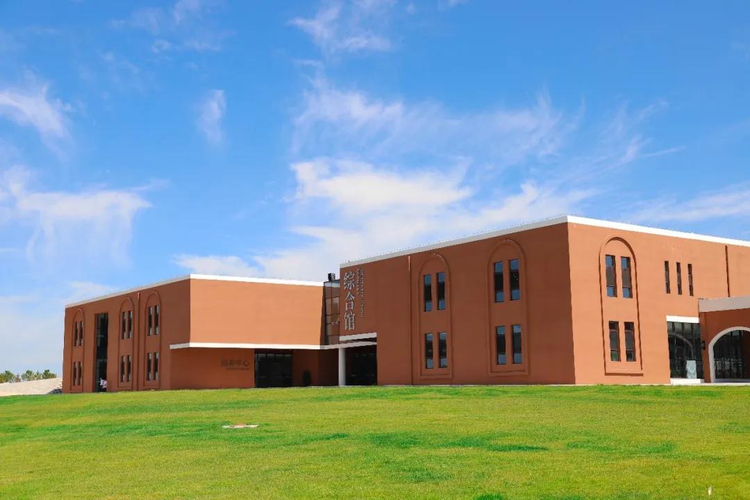 新疆古生态,园公益画展,免费开放,香港赛马会主页,赛程安排,赛果查询,马匹资料,比赛分析