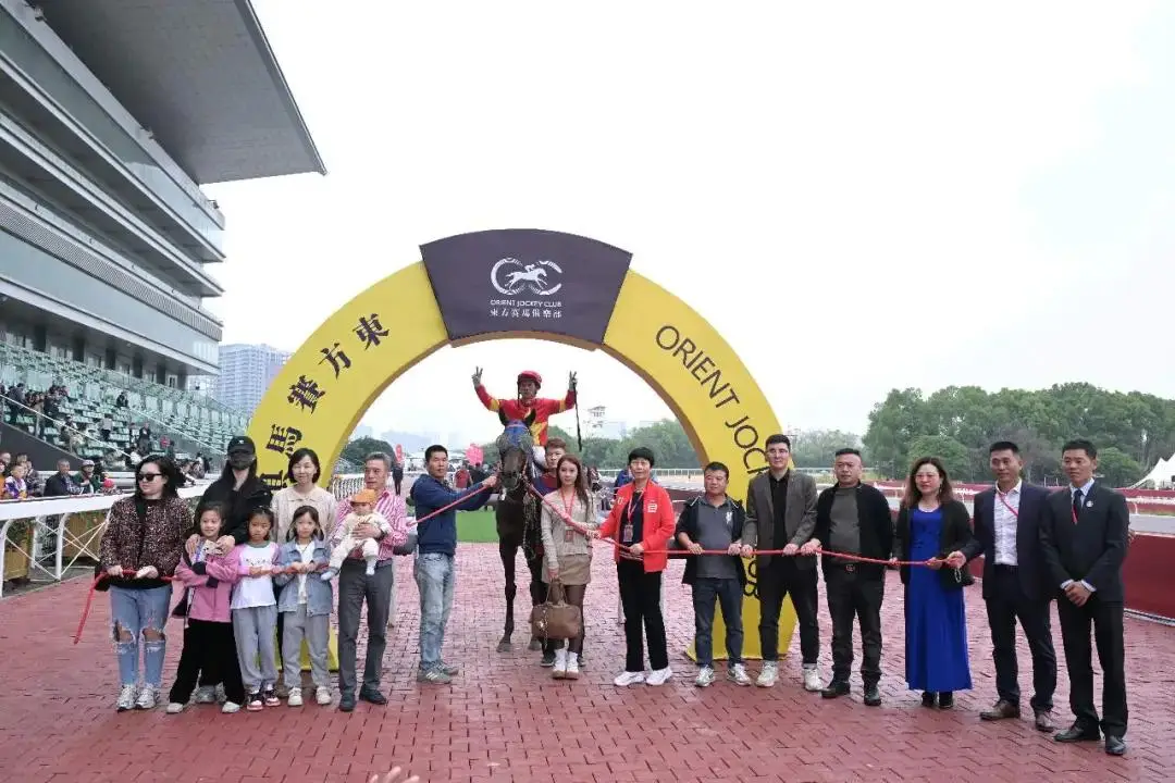 内蒙古马术,队备战,全运会,香港赛马会主页,赛程安排,赛果查询,马匹资料,比赛分析